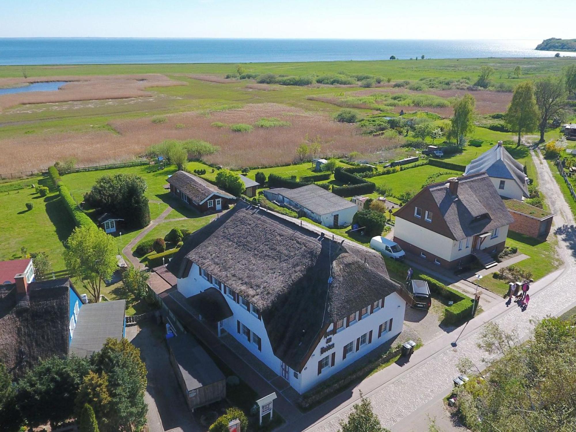 Apartament Haus Am Bodden Groß Zicker Zewnętrze zdjęcie